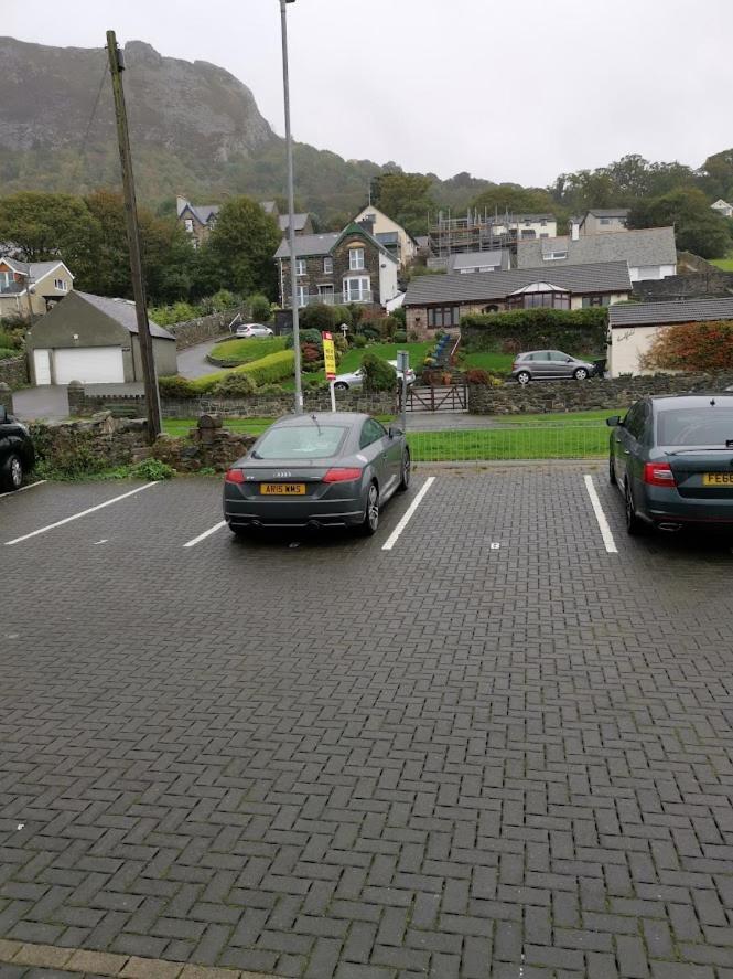 Snowdonia Gateway Villa Llanfairfechan Exterior photo